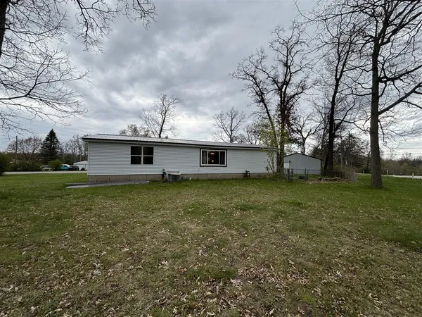 $219,000 | 1578 East Pine Hill Avenue, White Cloud, MI 49349