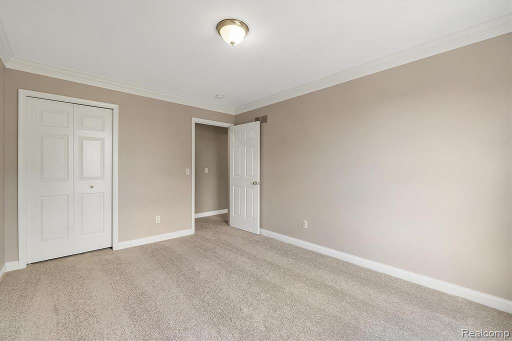 1611 Town Commons Drive Howell, MI 48855 - Photo 26 of 37
