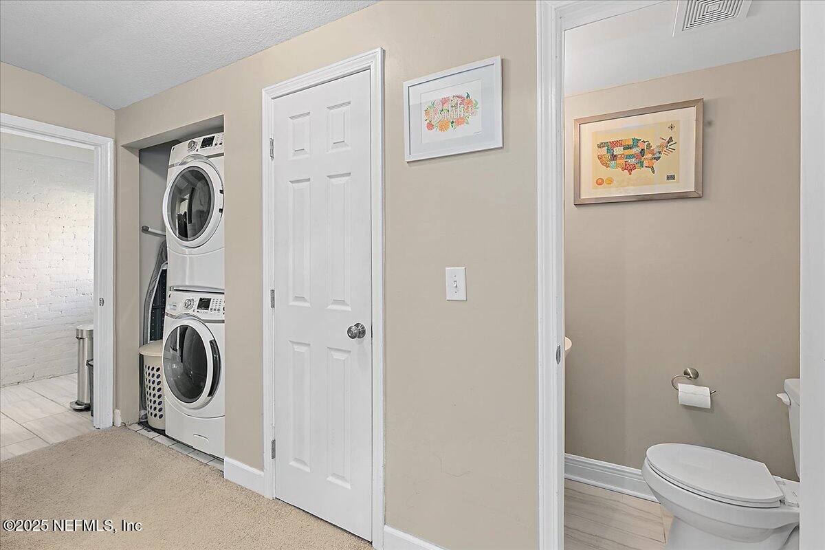 1040 Riviera Street Jacksonville, FL 32207 - Photo 20 of 26 20-Powder Room_Laundry