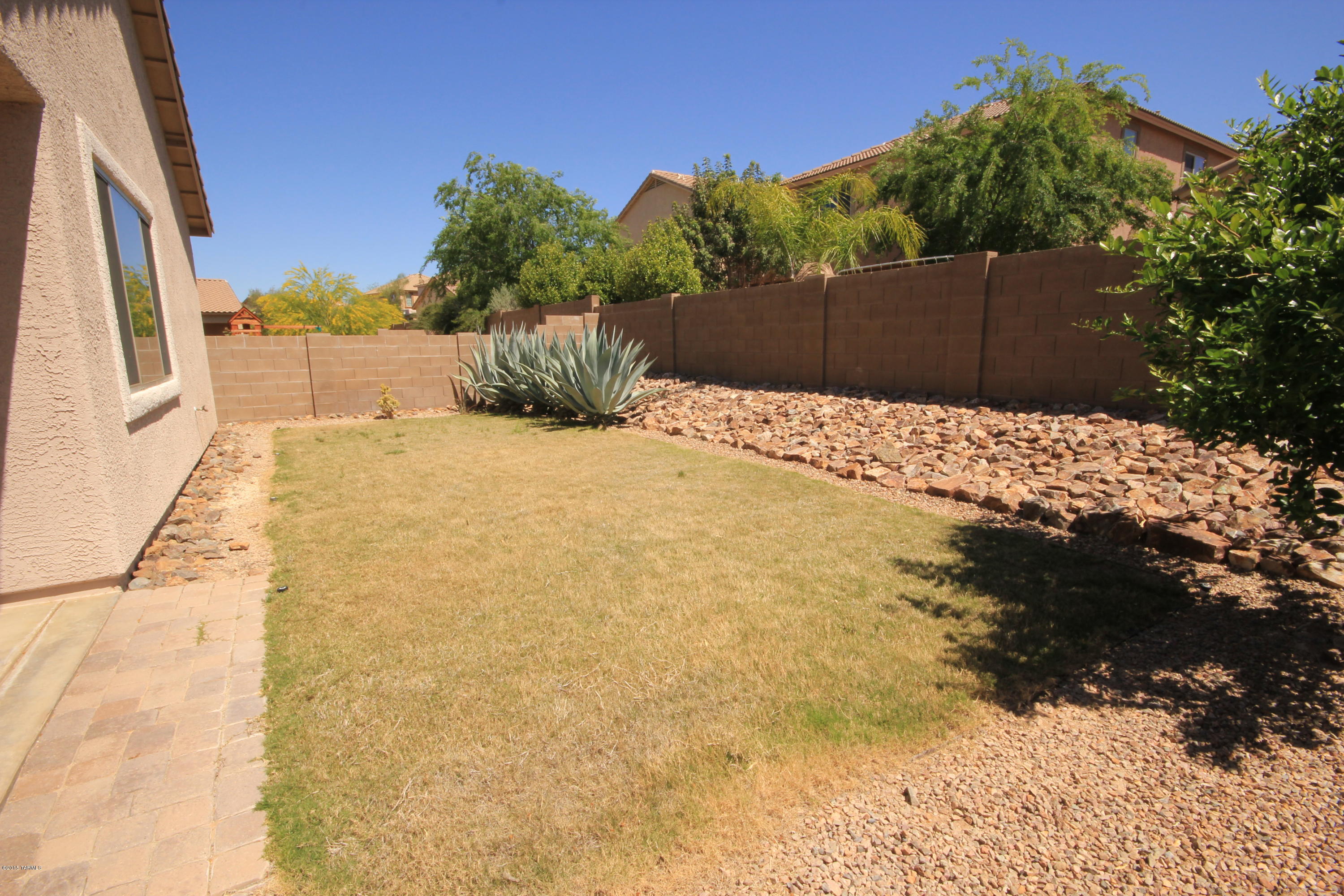12874 Bloomington Loop Tucson, AZ 85755 - Photo 11 of 44