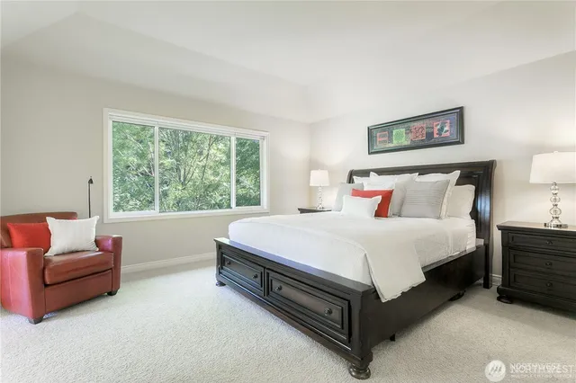 $1,050,000 | 818 South 36th Place, Renton, WA 98055