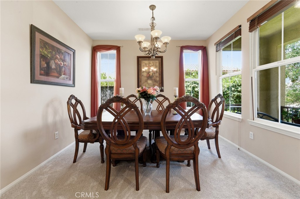 11515 Venezia Way Porter Ranch, CA 91326 - Photo 3 of 41 Living Room or Dining Room