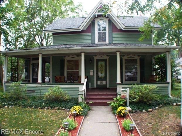 49 South Holcomb Road Clarkston, MI 48346 - Photo 1 of 25 Welcome to Historical Clarkston