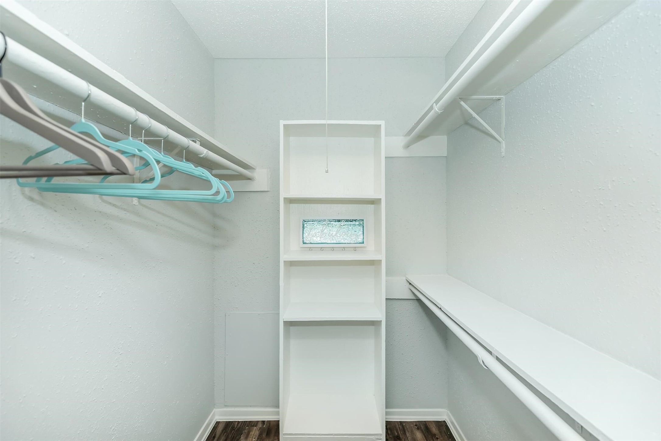 3001 Hillcroft Street, Unit G0608 Houston, TX 77057 - Photo 5 of 50 Model Unit