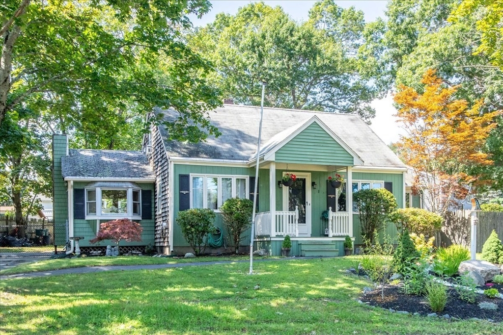 3 Donald Road Stoughton, MA 02072 - Photo 3 of 38 Gallery Image 3