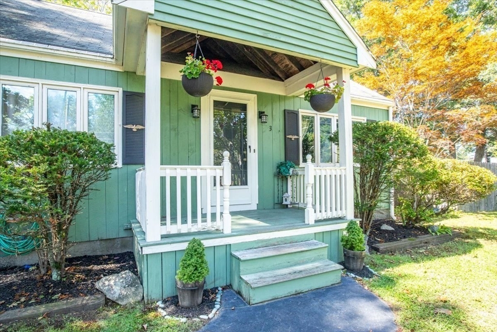 3 Donald Road Stoughton, MA 02072 - Photo 4 of 38 Gallery Image 4