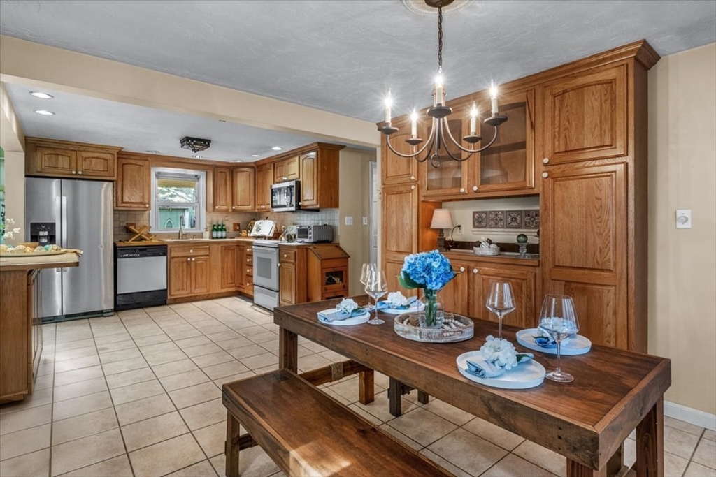 3 Donald Road Stoughton, MA 02072 - Photo 10 of 38 Gallery Image 10