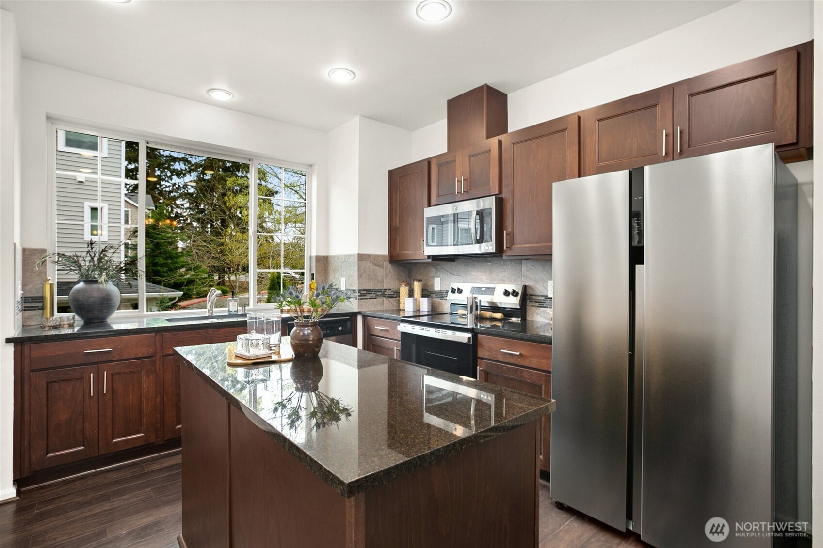 6564 High Point Drive Southwest Seattle, WA 98126 - Photo 11 of 24