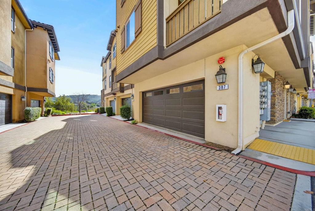 387 Mission Villas Road San Marcos, CA 92069 - Photo 2 of 45