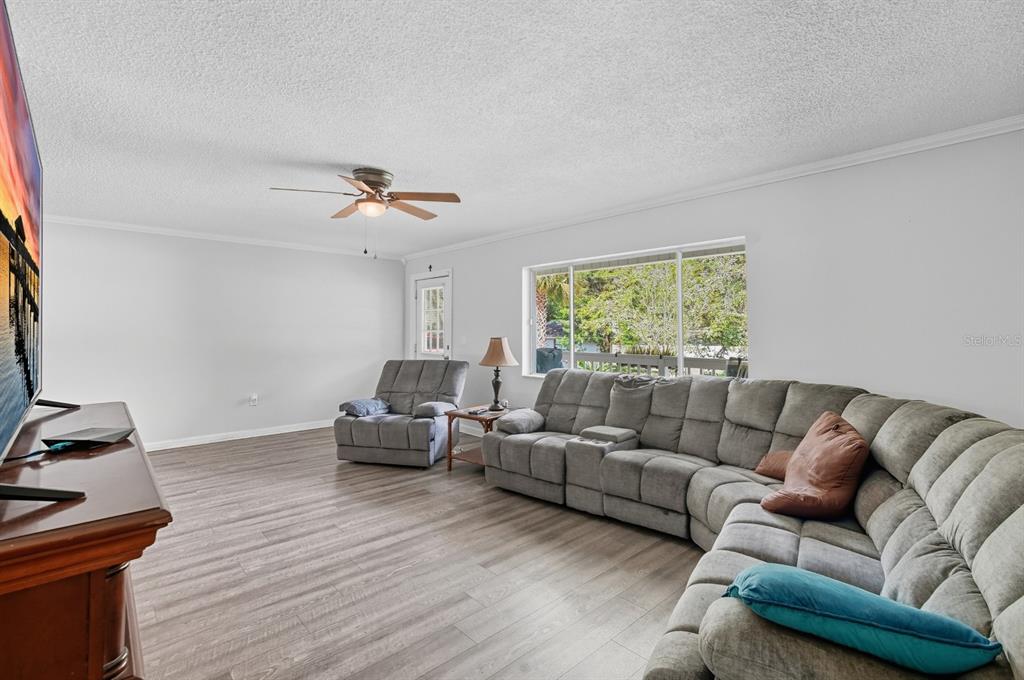 4516 Northeast 8th Street Ocala, FL 34470 - Photo 6 of 38