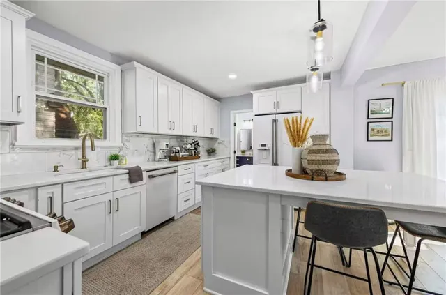 $1,755,000 | 6415 Baltimore Avenue, Kansas City, MO 64113