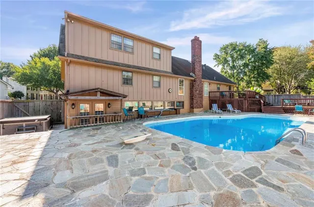 $1,755,000 | Greenway Drive, Blue Springs, MO 64014