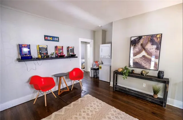 $1,755,000 | 6415 Baltimore Avenue, Kansas City, MO 64113