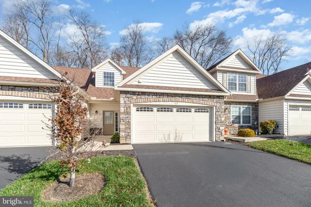 $367,500 | 53 Maize Circle, Elizabethtown, PA 17022