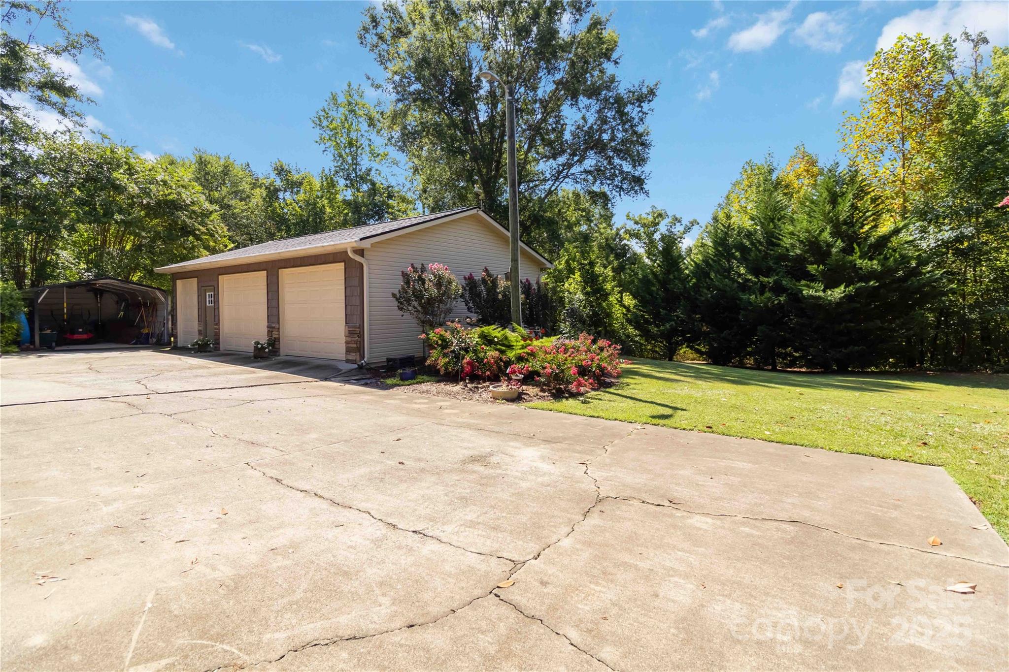 2880 Legion Road Smyrna, SC 29743 - Photo 48 of 48 a backyard of a house with lots of green space