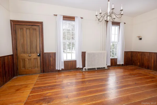 $3,500 | 79 Camby Road, Millbrook, NY 12545