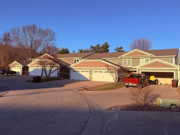 $361,750 | 2 Gabrielle Way, Unit 3 4 & 5 BROOKE ELIZABETH DR, Onalaska, WI 54650