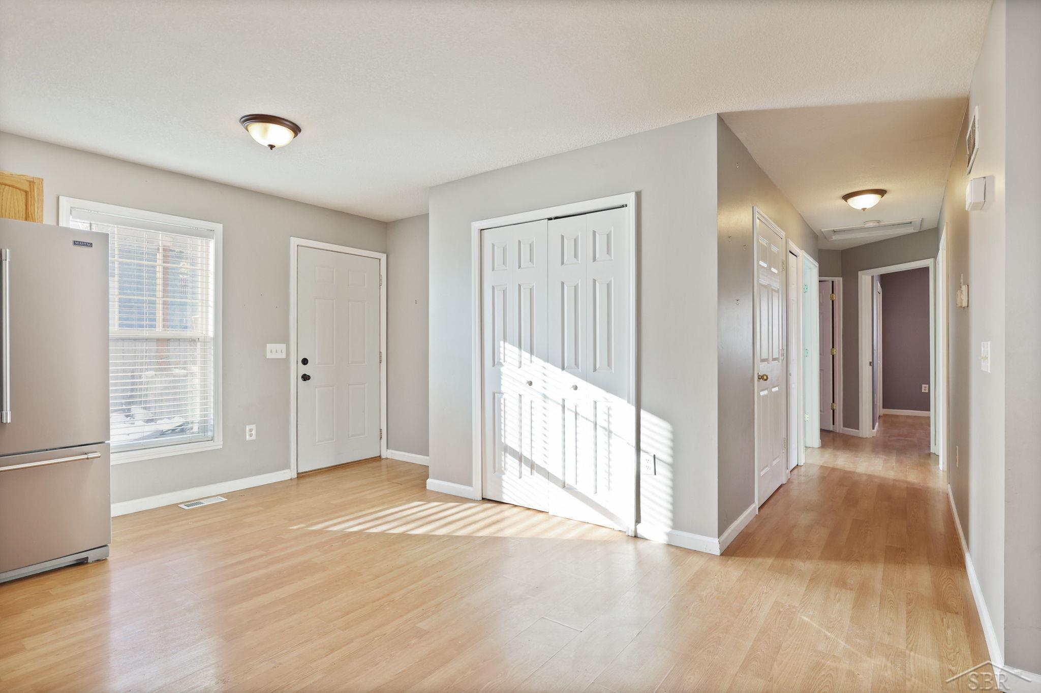 606 Wilson Street Bay City, MI 48708 - Photo 6 of 24 50195619-28316667-6cce-46c8-9c88-9b8ffd2febba.JPG