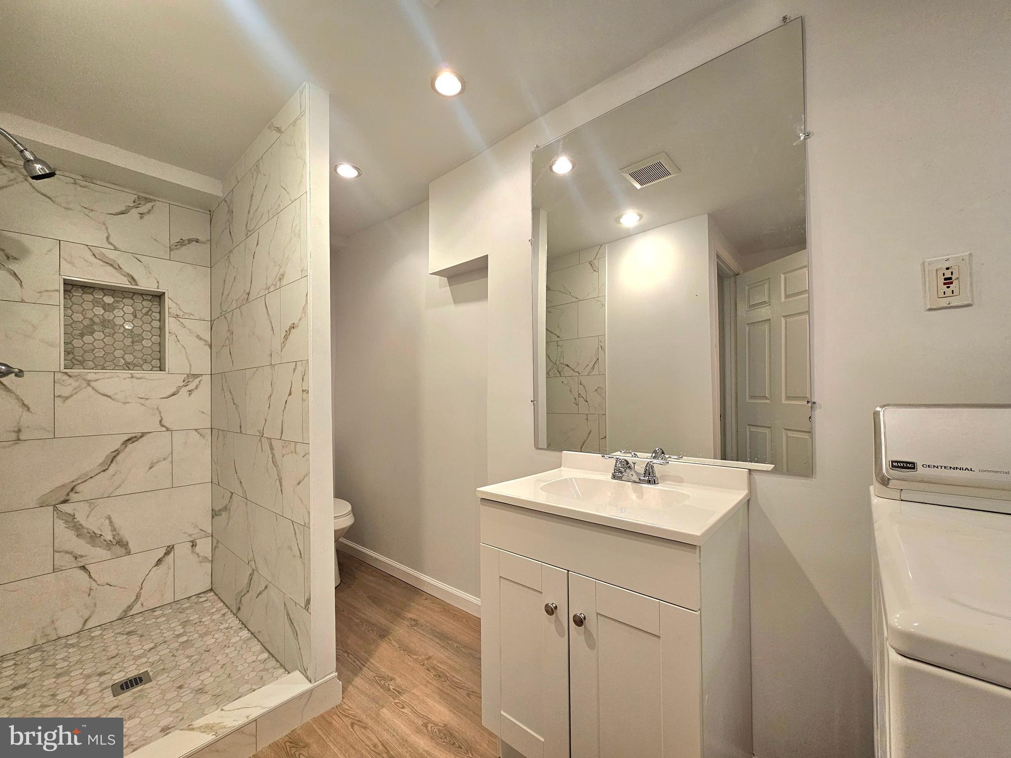7664 Northern Oaks Court Springfield, VA 22153 - Photo 23 of 29