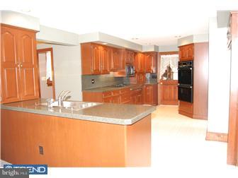657 Lower Road Souderton, PA 18964 - Photo 5 of 12 Kitchen