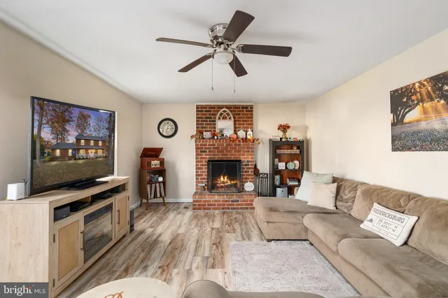 $524,900 | 3 Lord Fairfax Drive, Fredericksburg, VA 22405