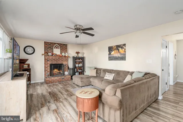 $524,900 | 3 Lord Fairfax Drive, Fredericksburg, VA 22405