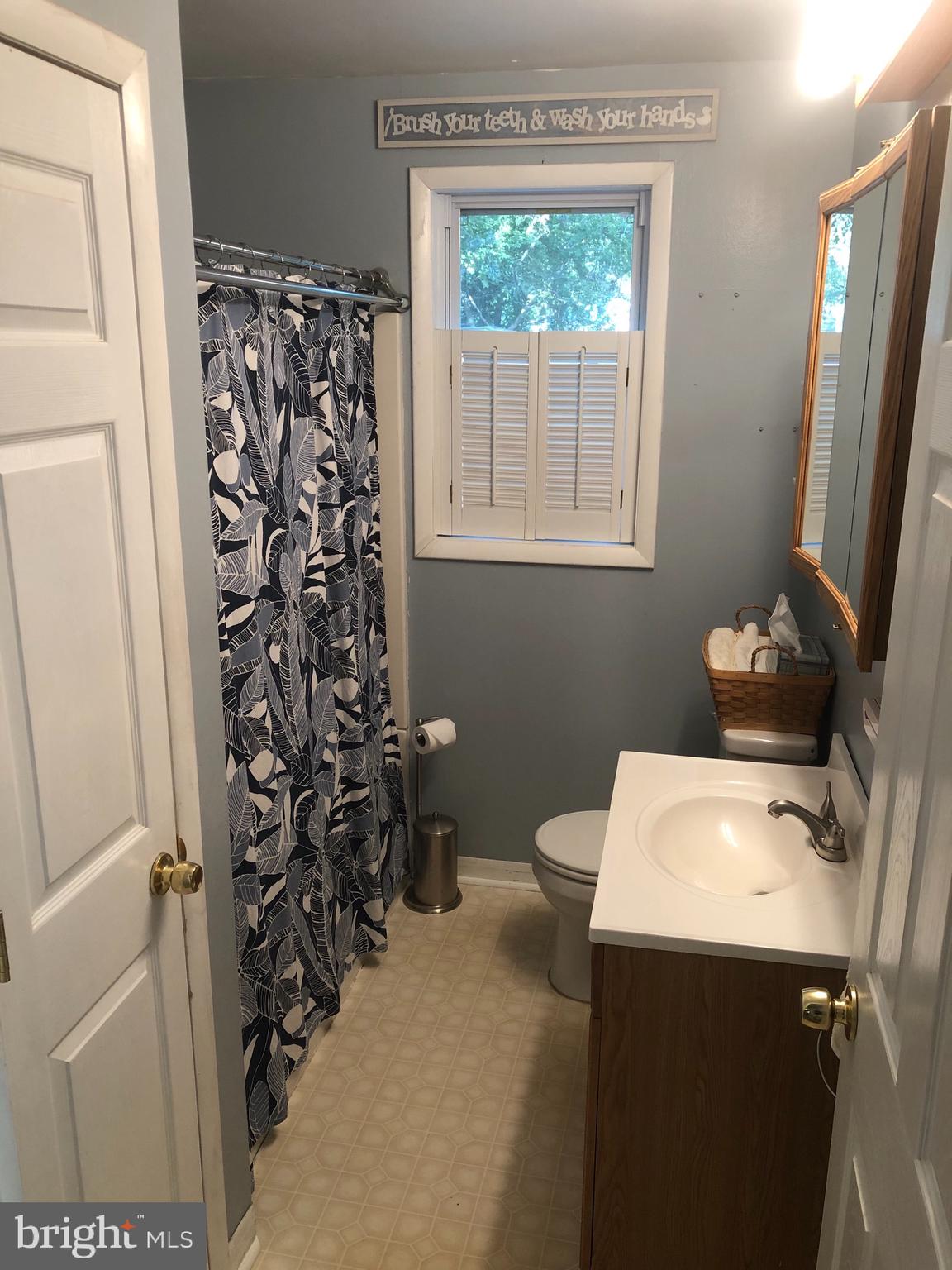 613 Erial Road Pine Hill, NJ 08021 - Photo 17 of 40 Full Bathroom