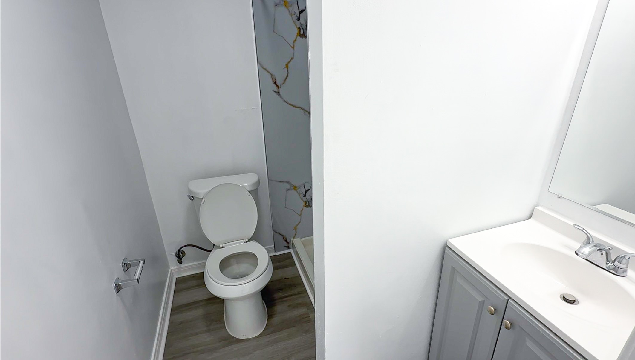 3115 Havner Lane Houston, TX 77093 - Photo 4 of 8 bathroom