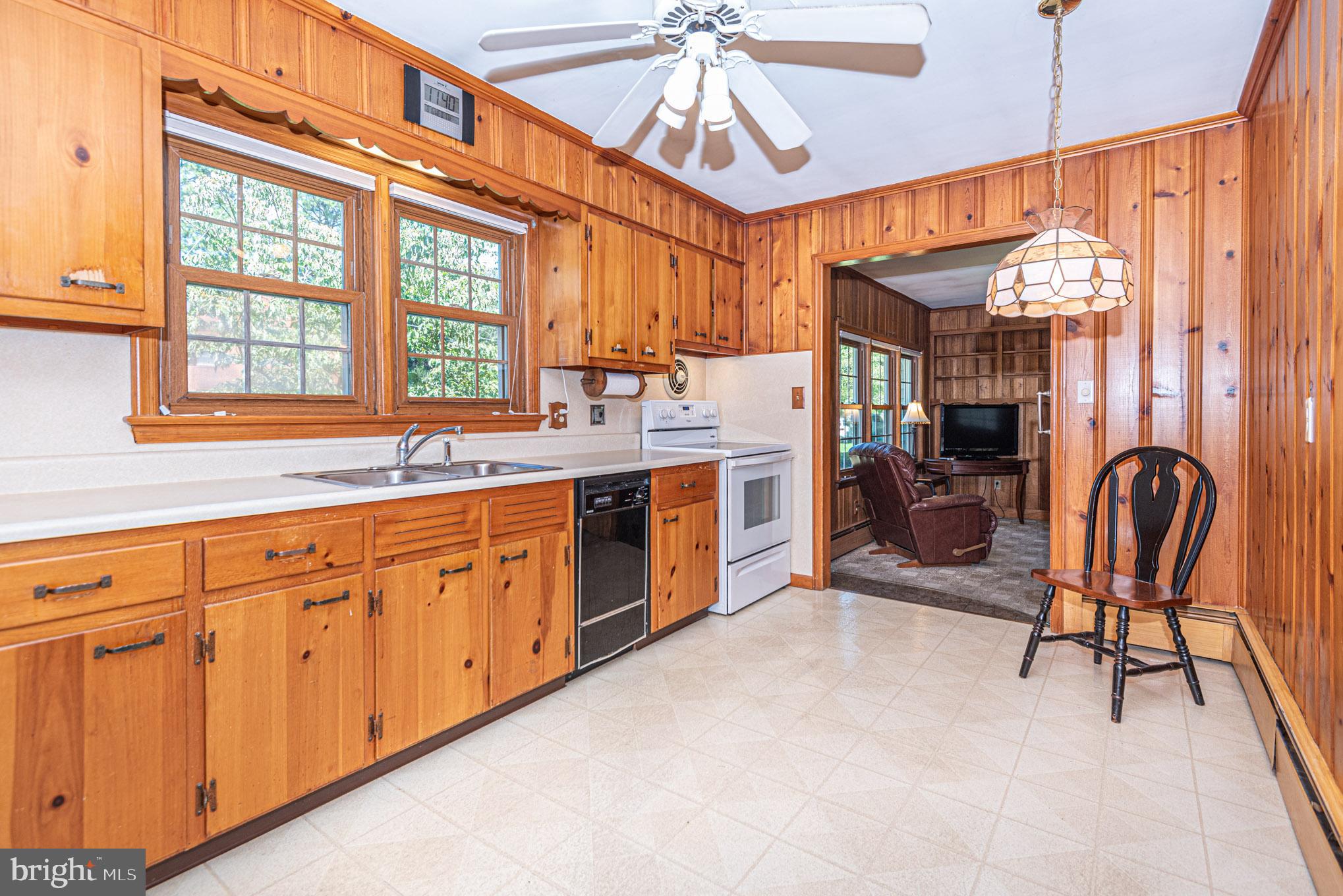425 Pine Bluff Road Salisbury, MD 21801 - Photo 14 of 62 Kitchen