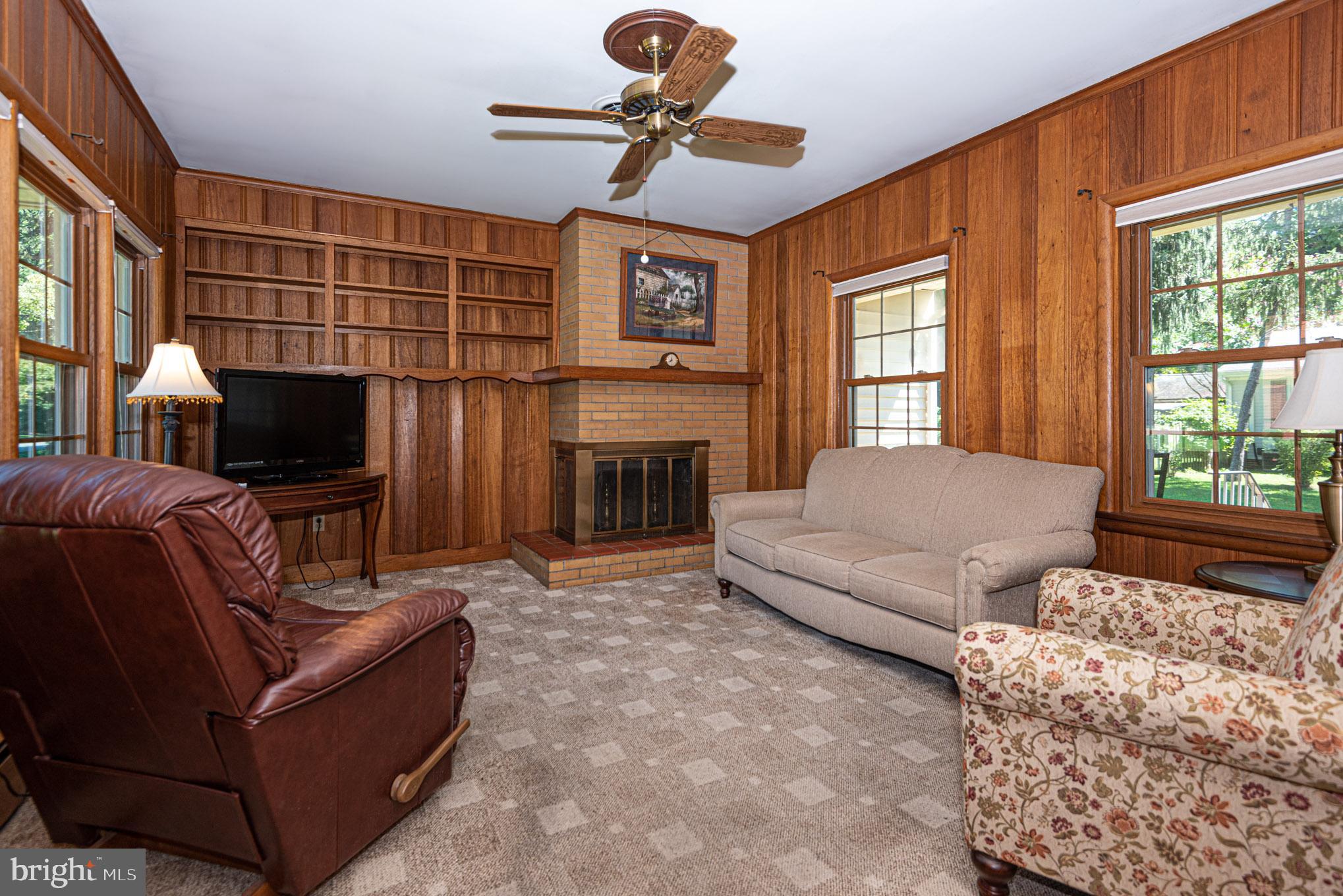 425 Pine Bluff Road Salisbury, MD 21801 - Photo 16 of 62 Den off of kitchen