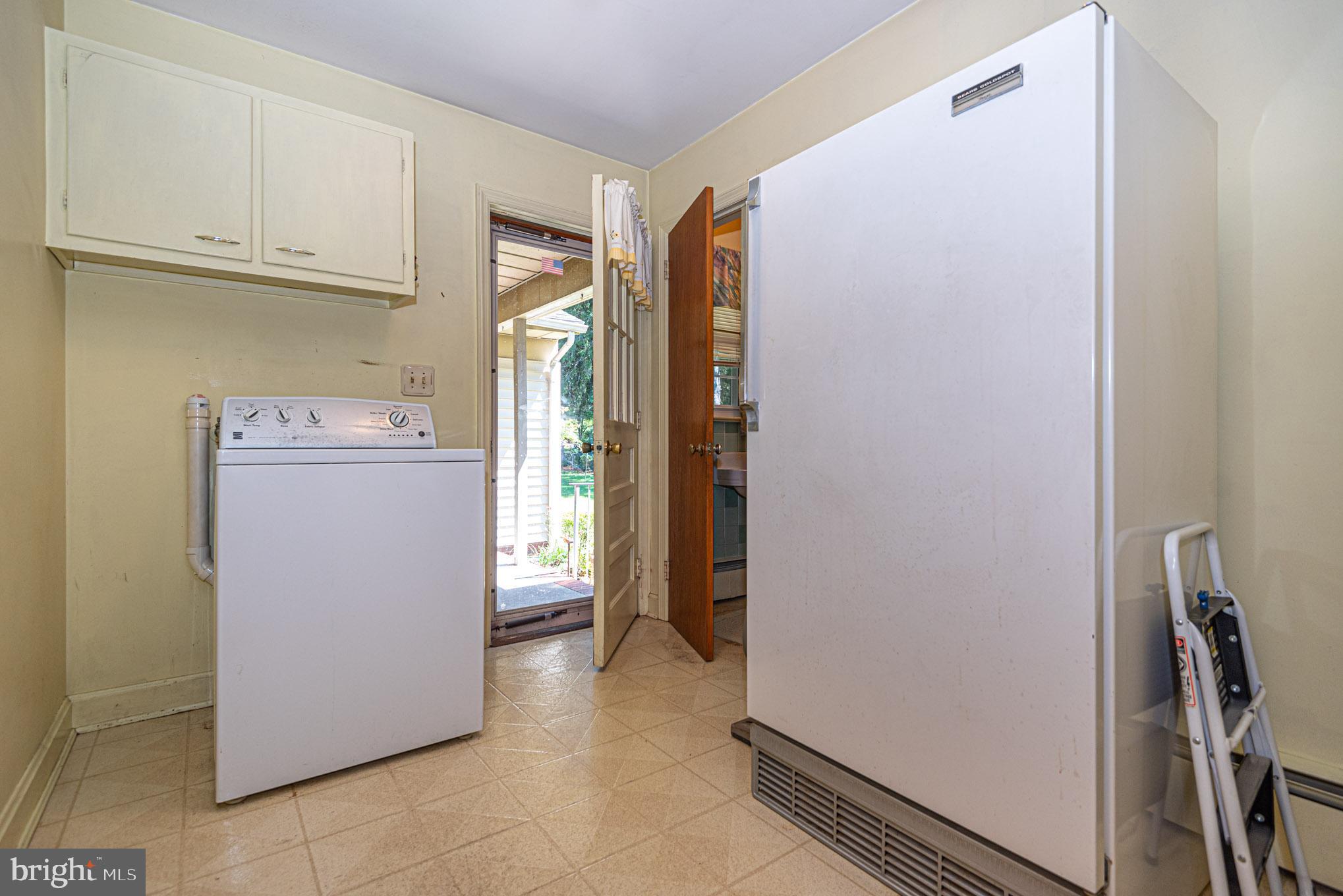 425 Pine Bluff Road Salisbury, MD 21801 - Photo 40 of 62 Utility room