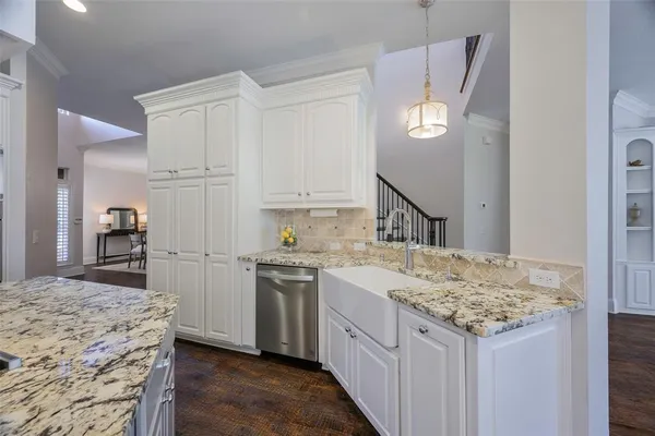 $1,075,000 | 2900 Prestonwood Drive, Plano, TX 75093