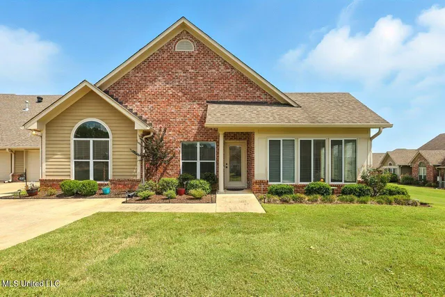 $264,900 | 830 Sweetwater Drive, Pearl, MS 39208