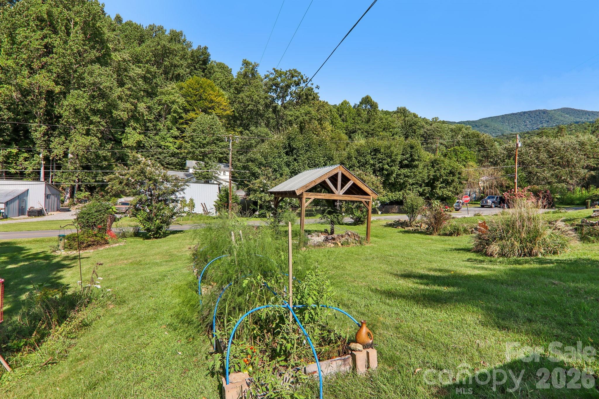 550 Lickstone Road Waynesville, NC 28786 - Photo 36 of 47 Gallery Image 36