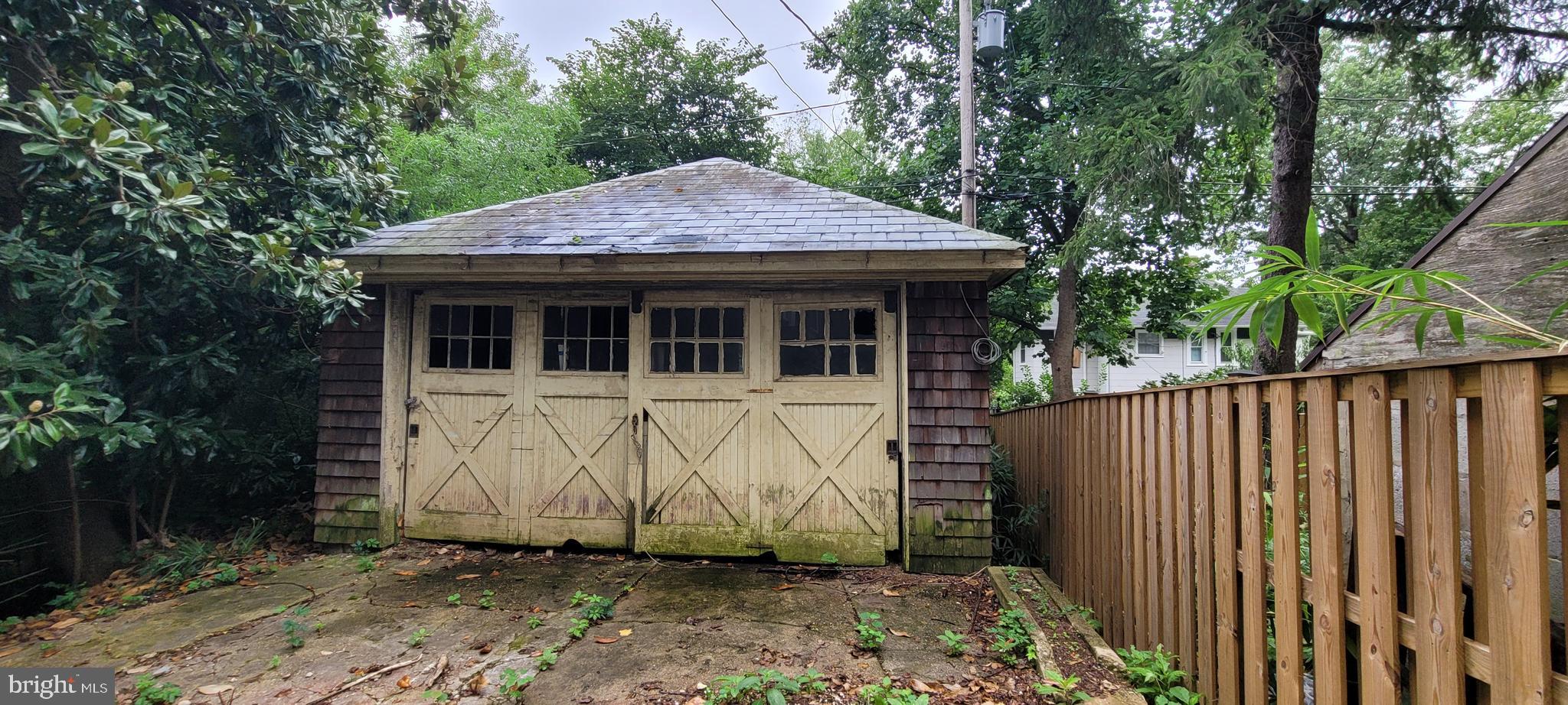 2606 Queen Anne Road Baltimore, MD 21216 - Photo 27 of 29