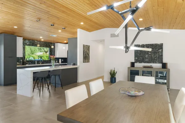 $1,899,000 | 72374 Rancho Road, Rancho Mirage, CA 92270