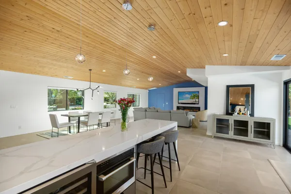 $1,899,000 | 72374 Rancho Road, Rancho Mirage, CA 92270