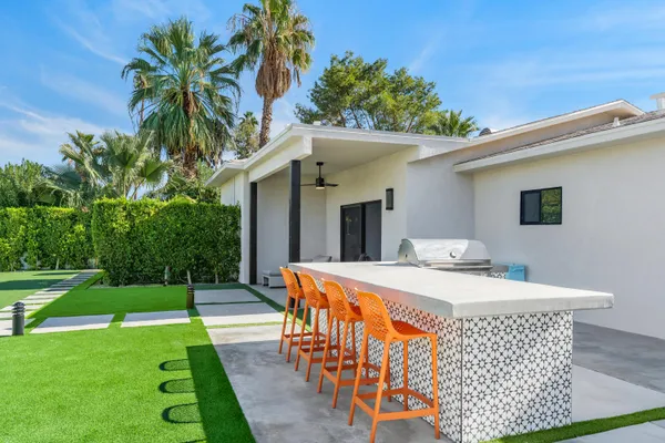 $1,899,000 | 72374 Rancho Road, Rancho Mirage, CA 92270