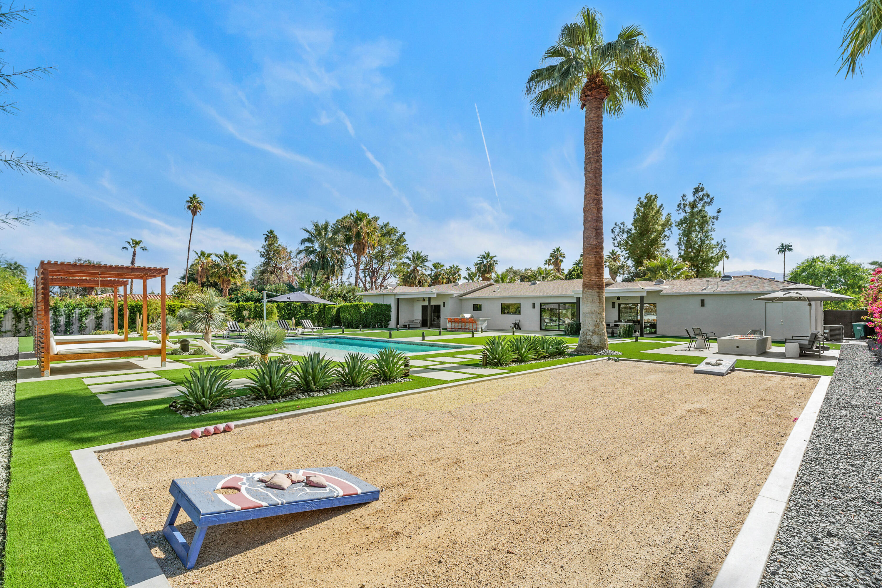 72374 Rancho Road Rancho Mirage, CA 92270 - Photo 38 of 45 37_11604337_174684_174684-EI-137
