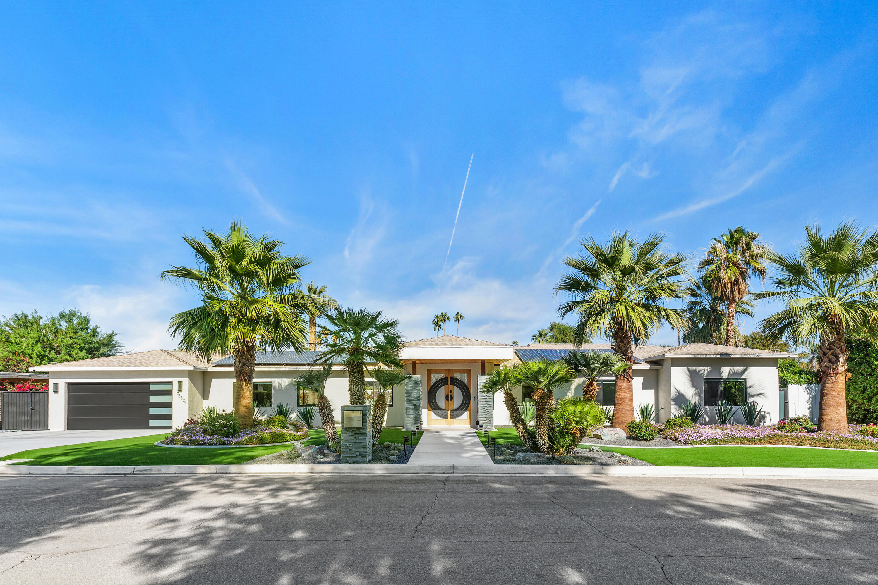 72374 Rancho Road Rancho Mirage, CA 92270 - Photo 6 of 45 2_11604311_174684_174684-EI-102