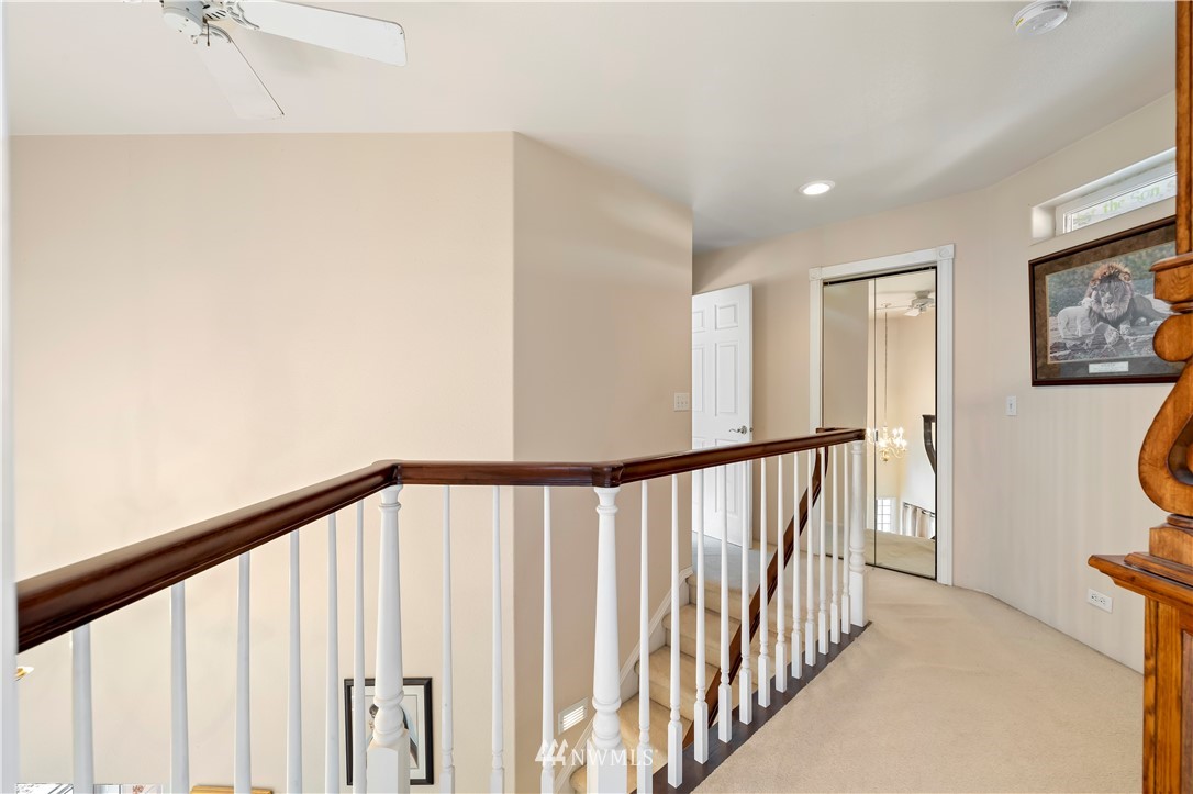 165 Conradi Road Winlock, WA 98596 - Photo 23 of 40 a view of staircase with rug
