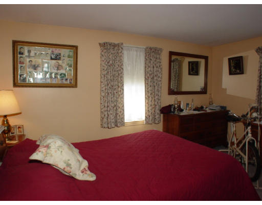 14 Lupine Road Andover, MA 01810 - Photo 6 of 8 Gallery Image 6