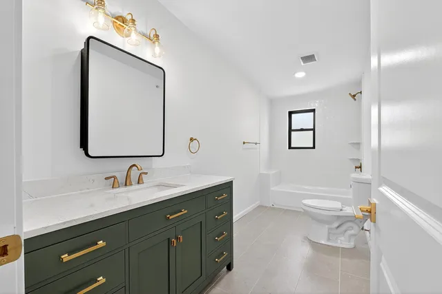 $1,950 | 167 Harrison Avenue, Unit 3, Montclair, NJ 07042