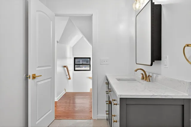 $1,950 | 167 Harrison Avenue, Unit 3, Montclair, NJ 07042