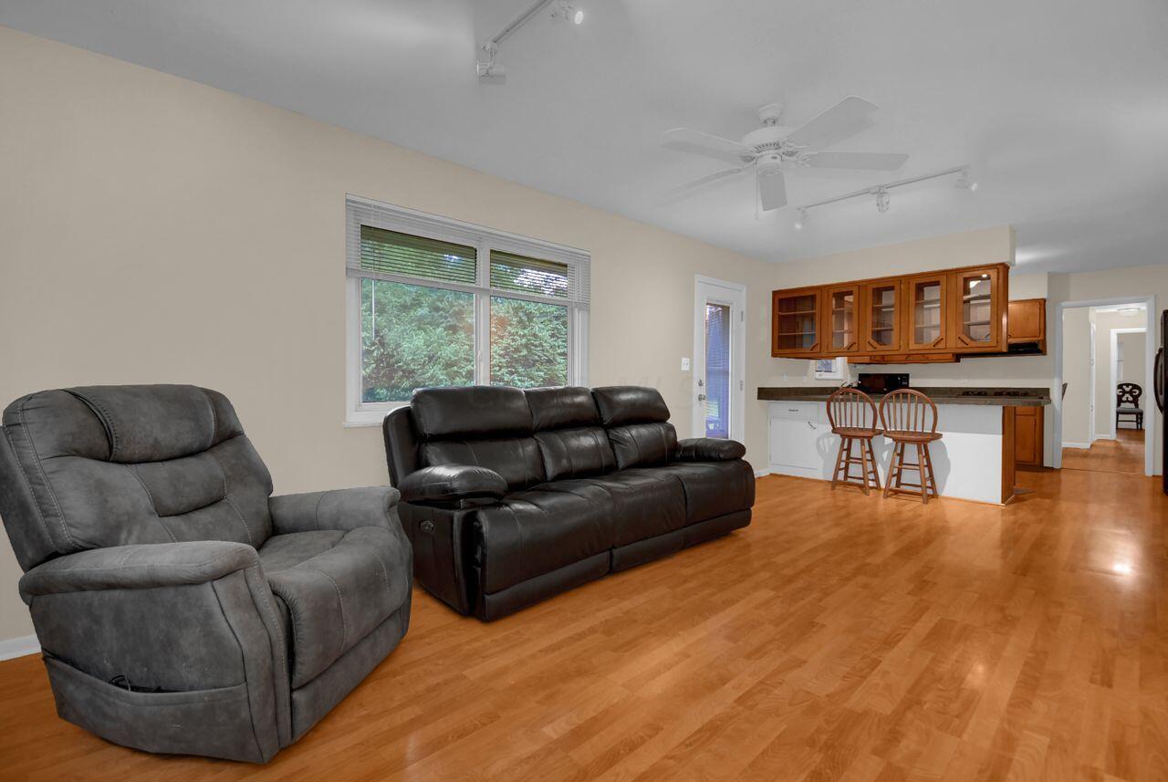 4145 Kendale Road Columbus, OH 43220 - Photo 11 of 37 4145 Kendale Road
