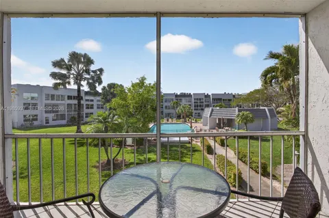 $98,500 | 6600 Royal Palm Boulevard, Unit 207B, Margate, FL 33063