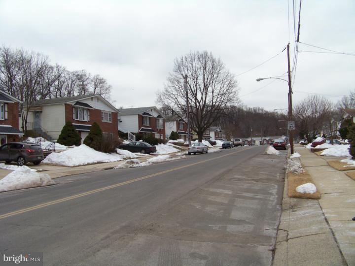 3618 Chesterfield Road Philadelphia, PA 19114 - Photo 7 of 19 Gallery Image 7