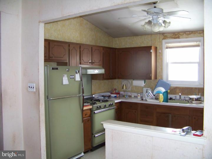 3618 Chesterfield Road Philadelphia, PA 19114 - Photo 9 of 19 Gallery Image 9