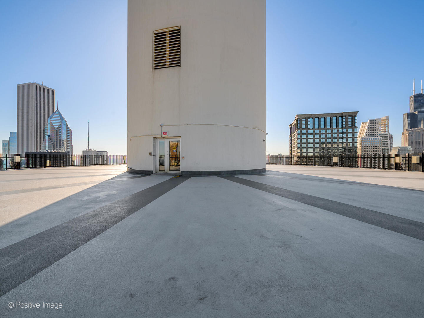 300 North State Street, Unit 5125 Chicago, IL 60654 - Photo 19 of 21