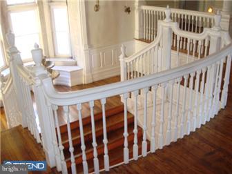 328 Pelham Road Philadelphia, PA 19119 - Photo 10 of 12 View